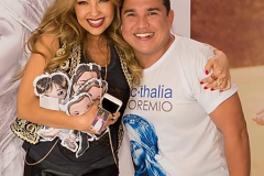 Cantora Thalia em NikaDoll